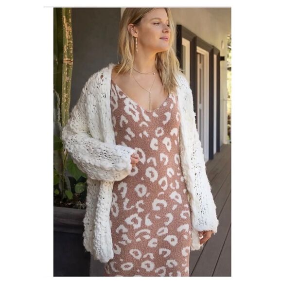 𝅺COZY Sleeveless Midi Dress - Picture 7 of 12